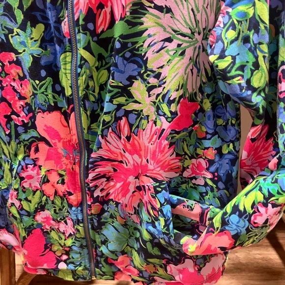 Lily Pulitzer girls size S (4-5) dress and Rare mommy’s matching jacket size S - Picture 10 of 10